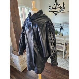 Vintage 80s Black Leather Batwing Jacket Cape Textured Wave Pattern Oversized